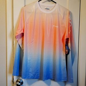 Columbia long sleeved omni shade top